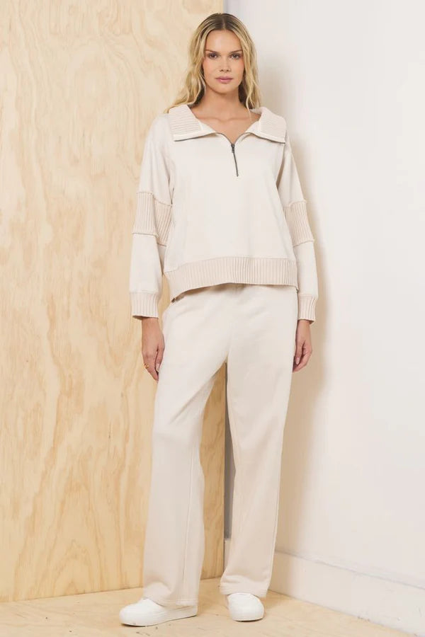 Fleece Quarter Zip w/ Rib Detail B13508