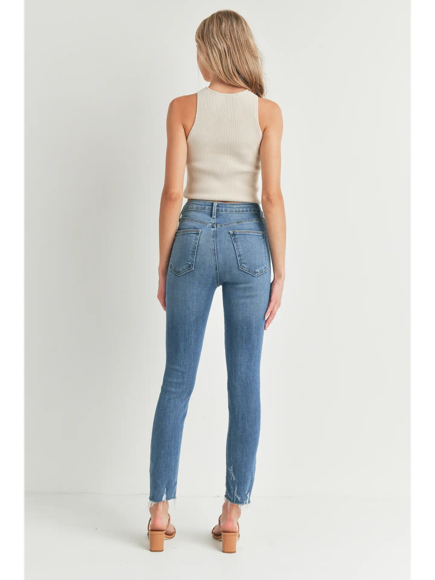 Hi Rise Slim Straight w/ Detail Jeans BP334J