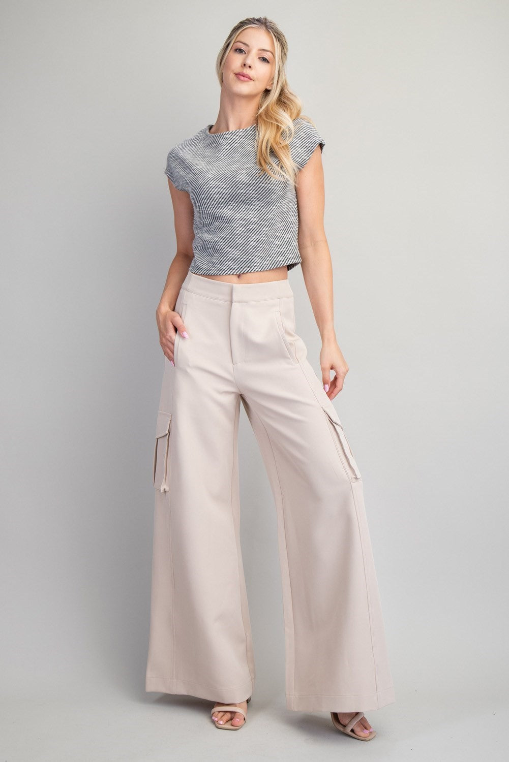 Wide Leg Cargo Pants GP8481