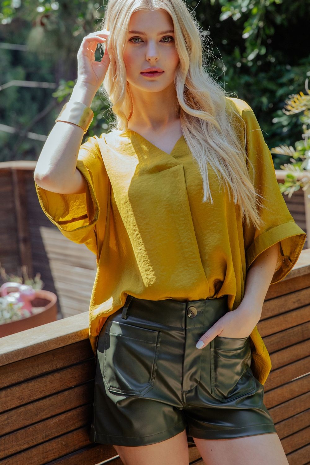 Penelope V-Neck High Low Blouse GT8305