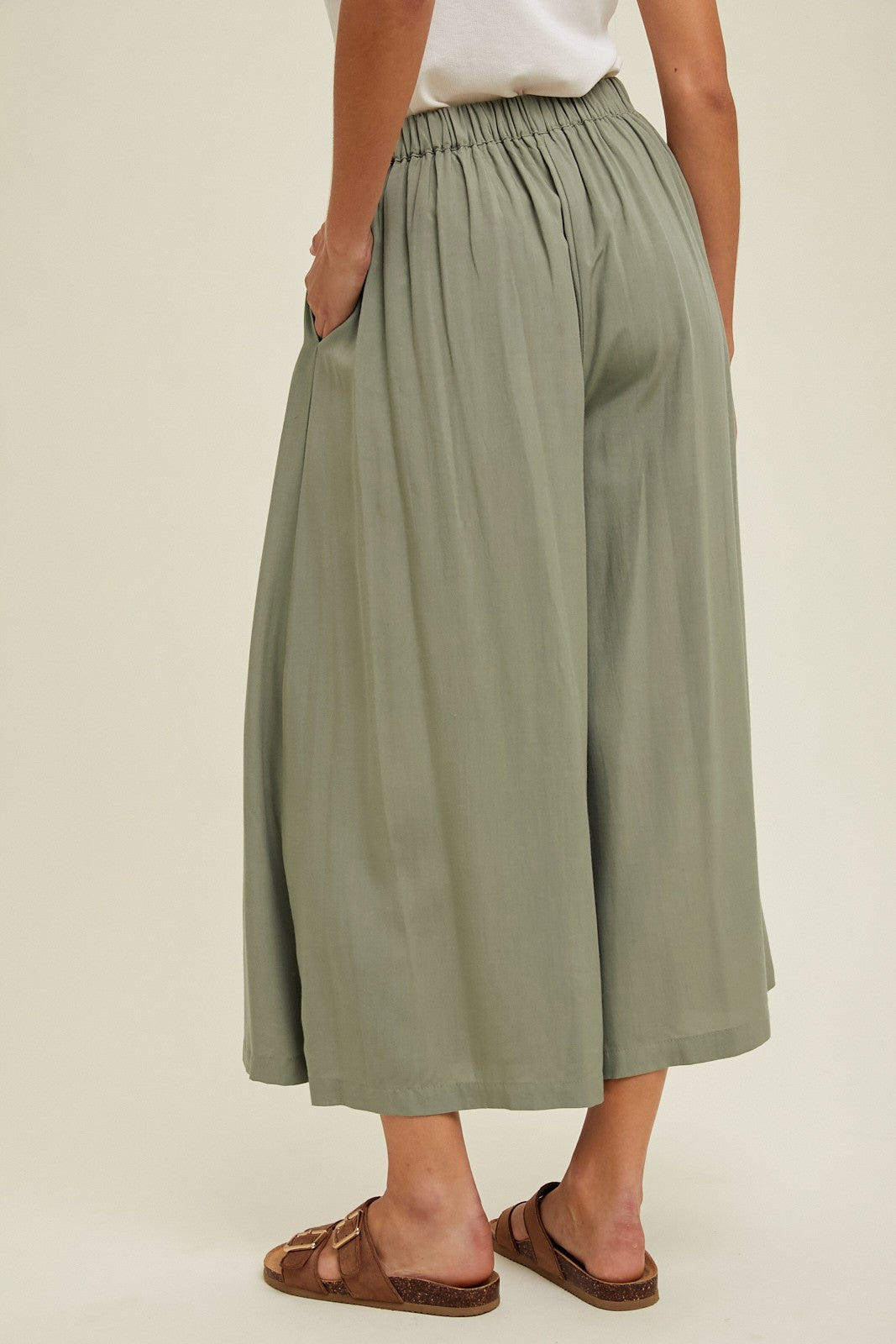 Wide Leg Capri Pants WL24-9115
