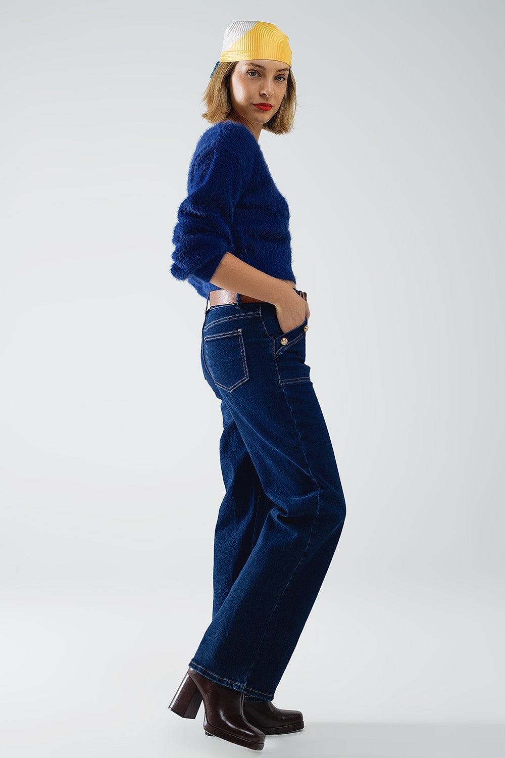 Wide Leg Jeans With 3 Button Detail 3617408