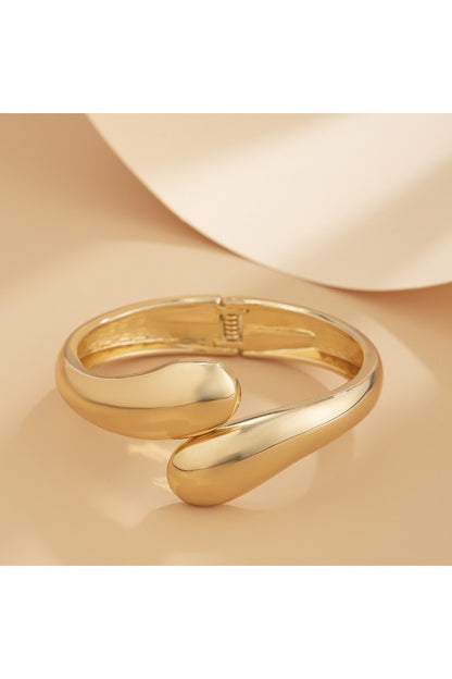 Smooth Cuff Bangle SJ1M2801