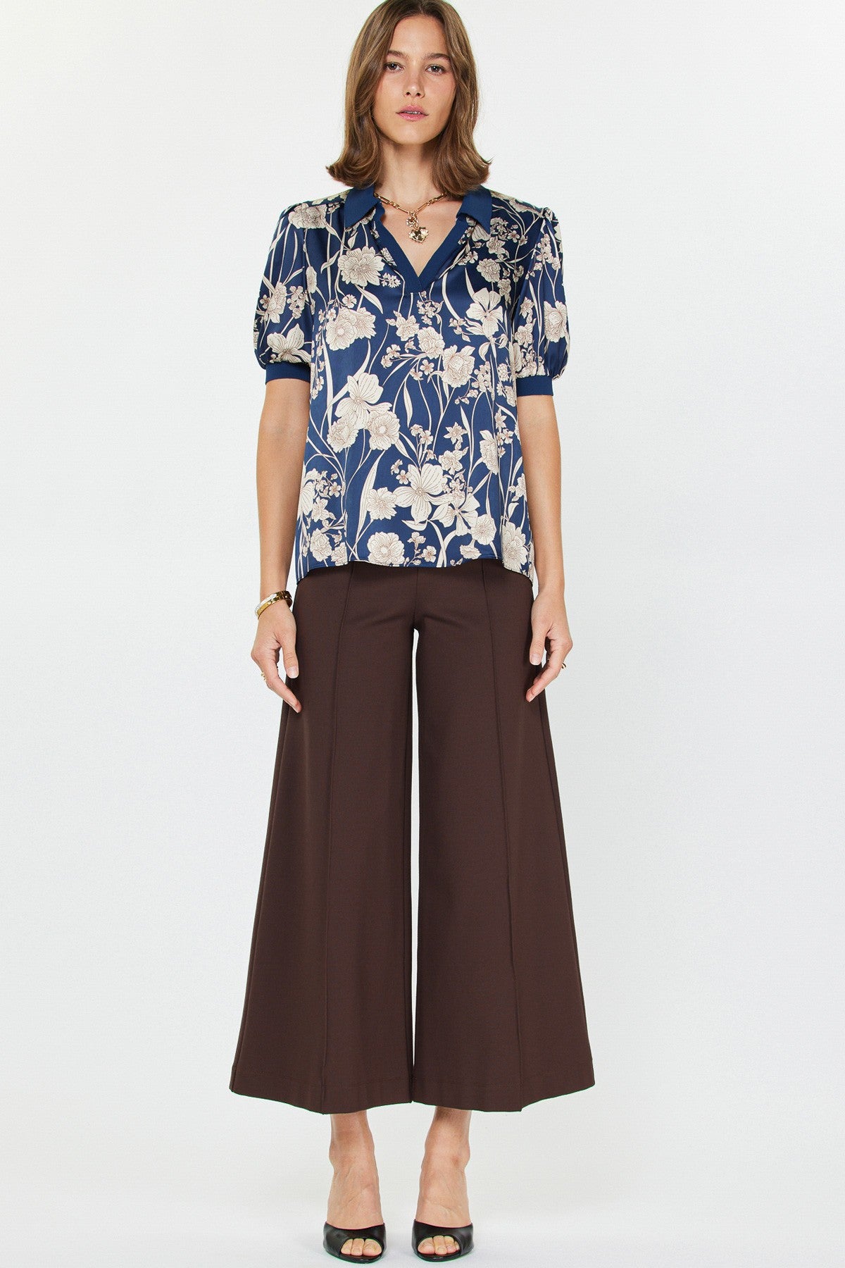 Floral Printed Short Sleeve Blouse 2530289-1