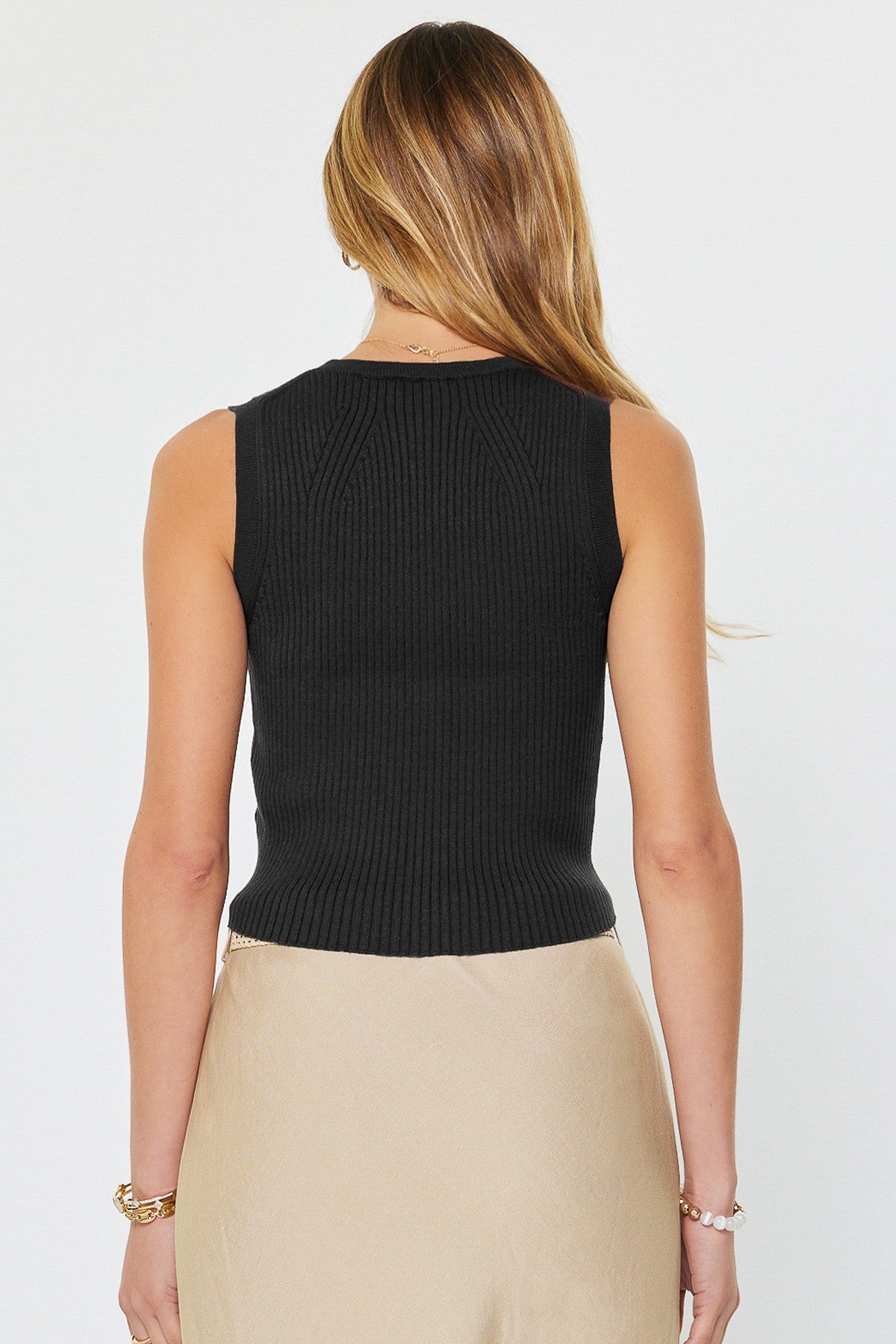 Ribbed Knit Sweater Vest  2640019