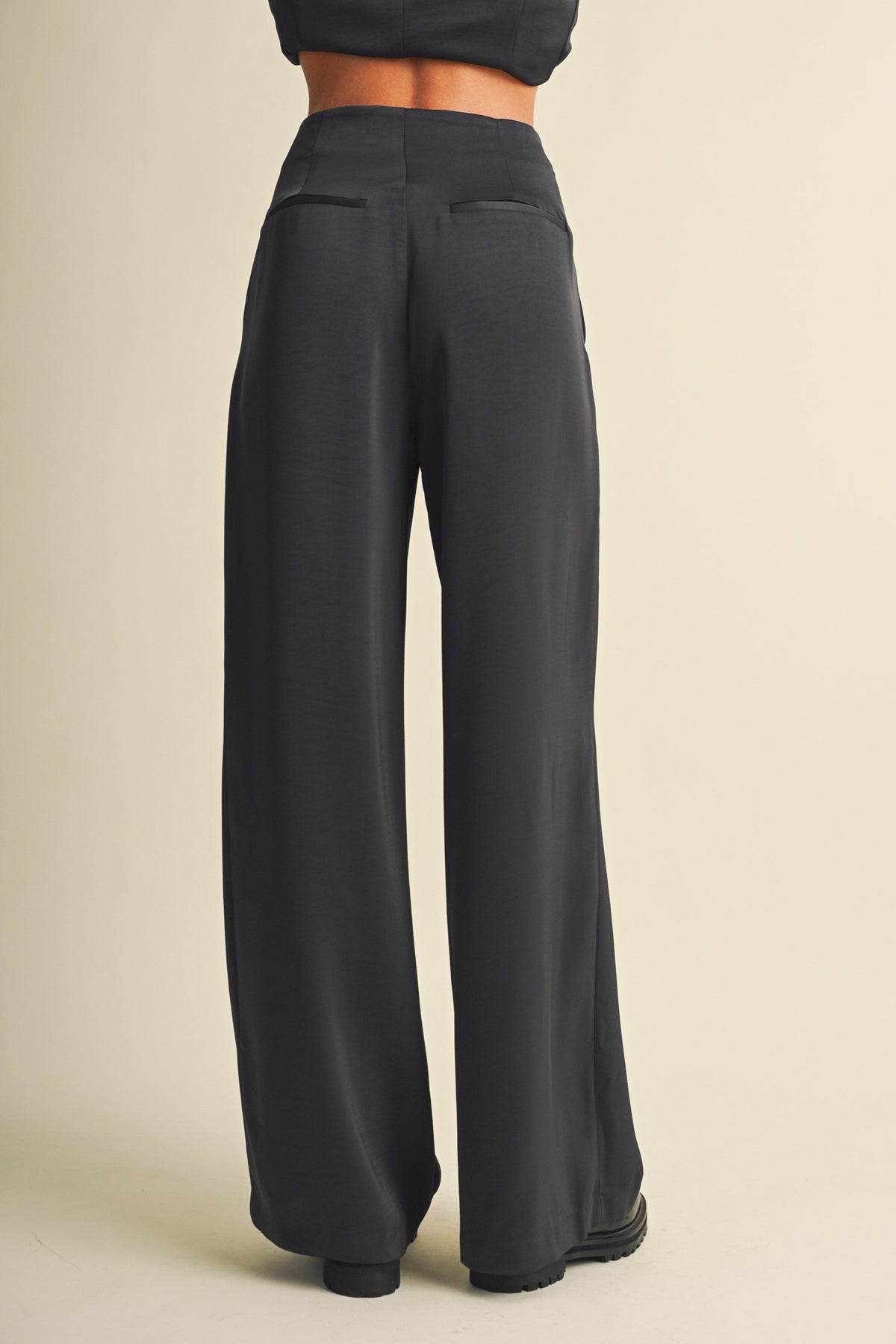 High-waist Wide-leg Trousers  S26795