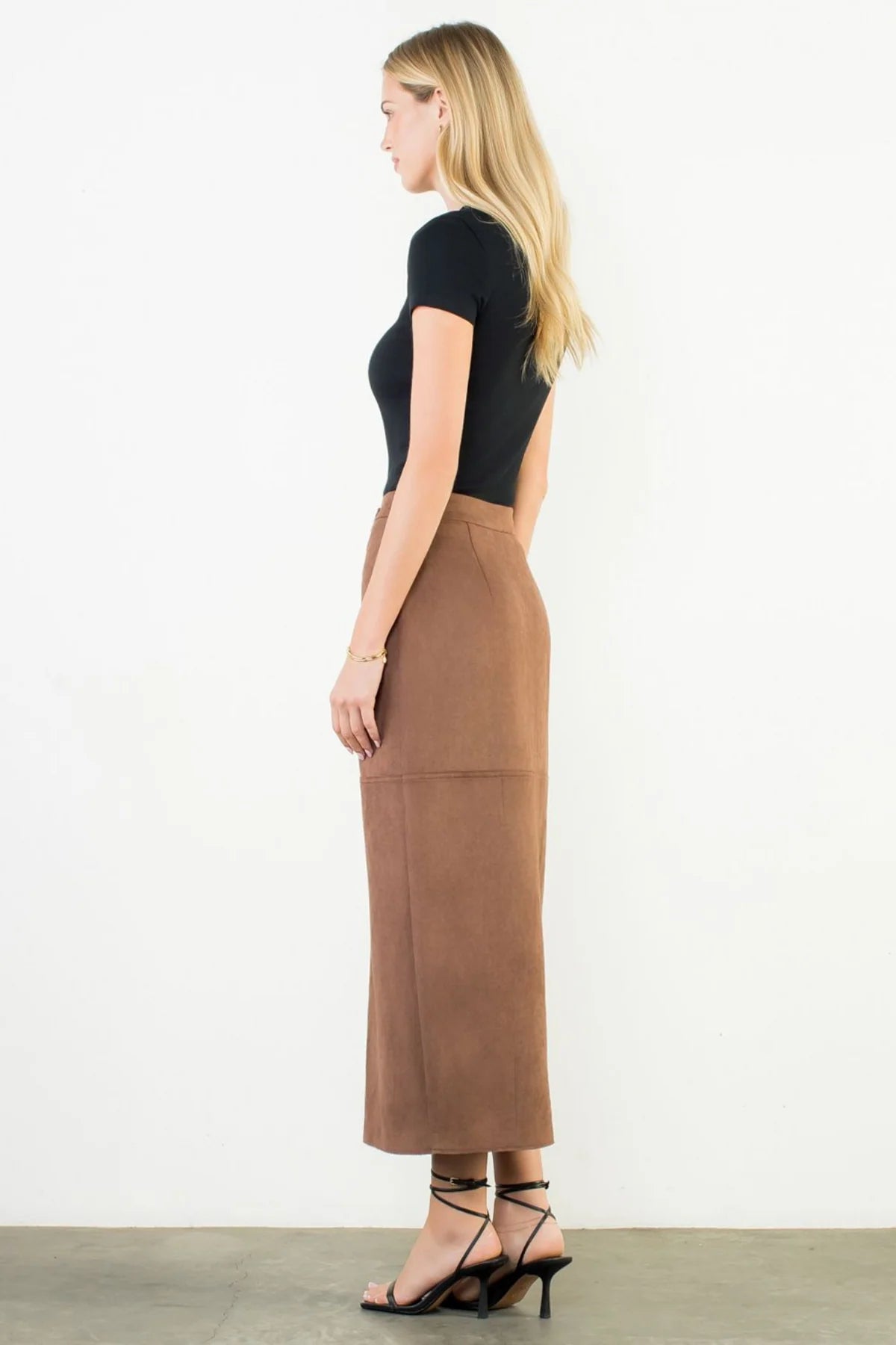 Front Slit Suede Long Skirt THS1800