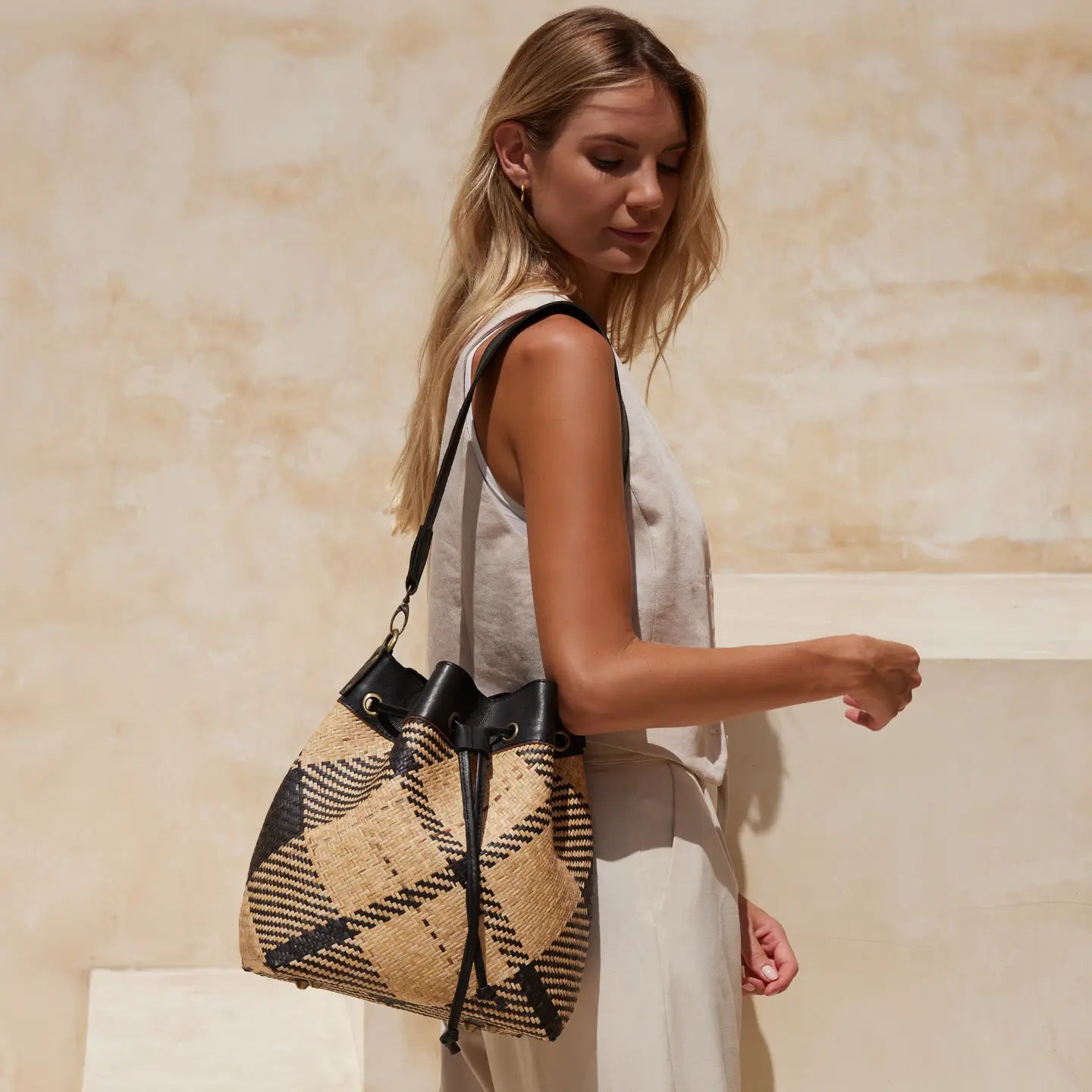 Rattan Sling Bag Woven Plaid Pattern