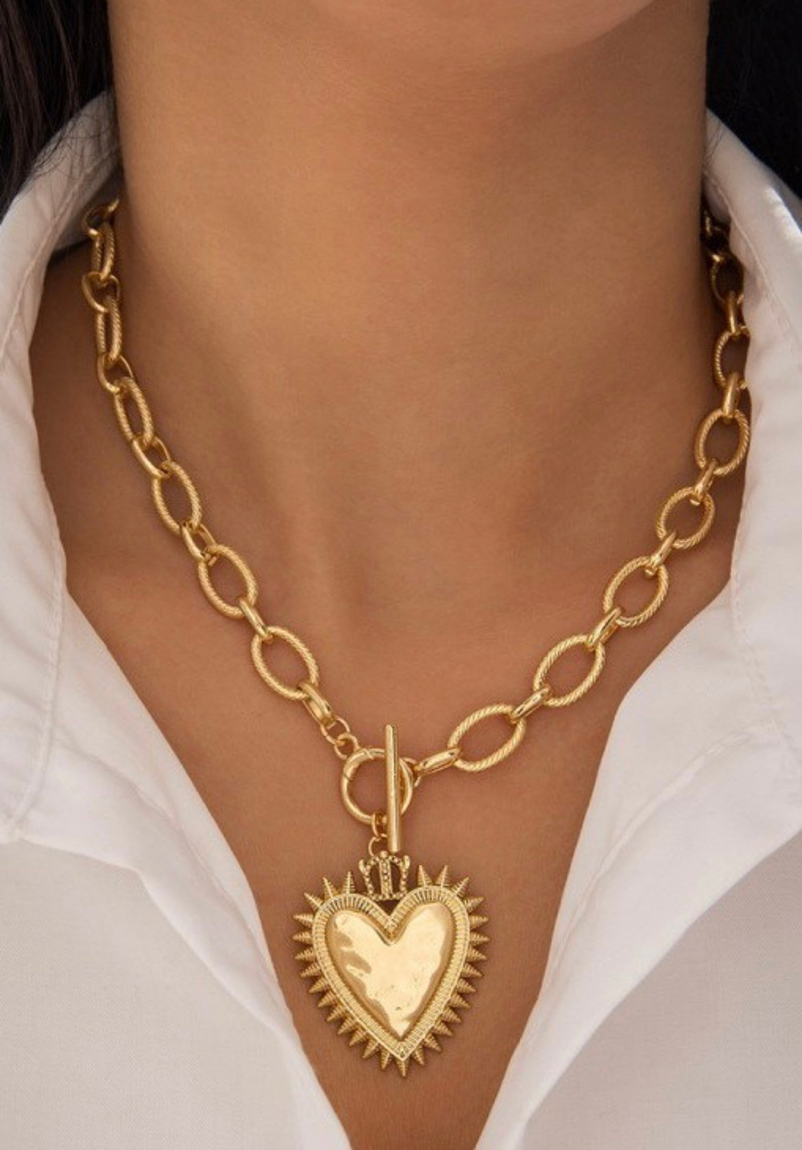 Spiked Heart Chunky Chain Necklace 40NK9575