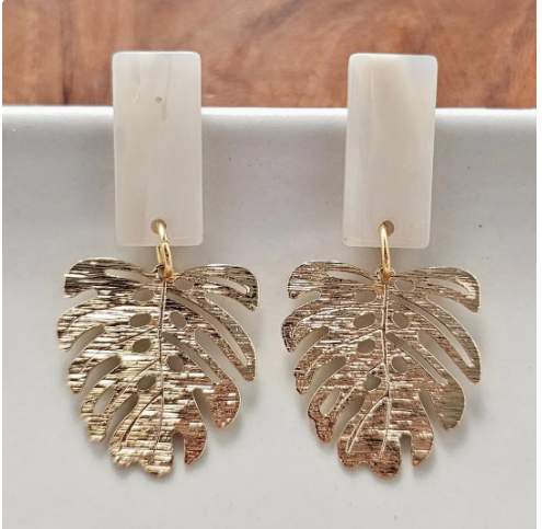 Mini Belize Earrings - Ivory // Resort, Plant, Jewelry MINI0651