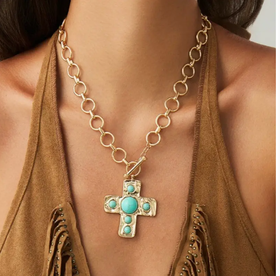Notable Hammered Cross Front Toggle Necklace | 40NK9600