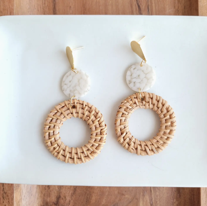 Lana Earrings - Light Rattan Seashell // Resort, Jewelry LANA0347