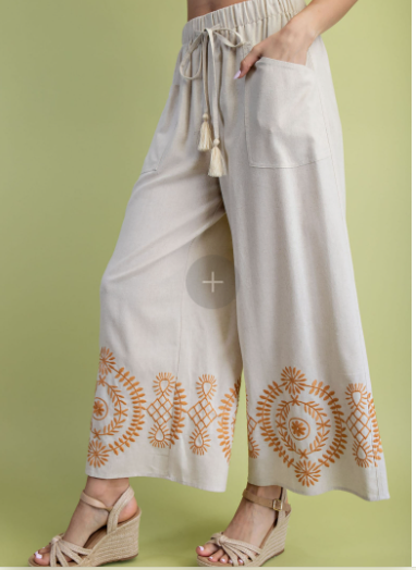 Embroidered Linen Relaxed Fit Pants  TE1267.