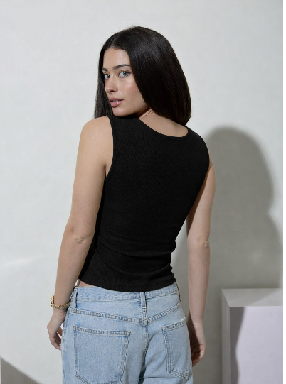 Scoop Neck Button Down Split Hem Knit Tank Top  TW2235