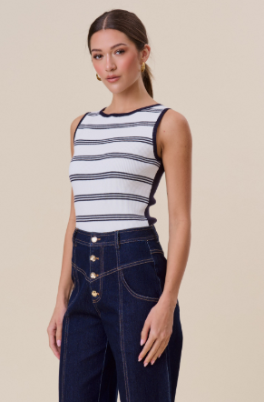 Stiped Sleeveless Knit Top  AT3070
