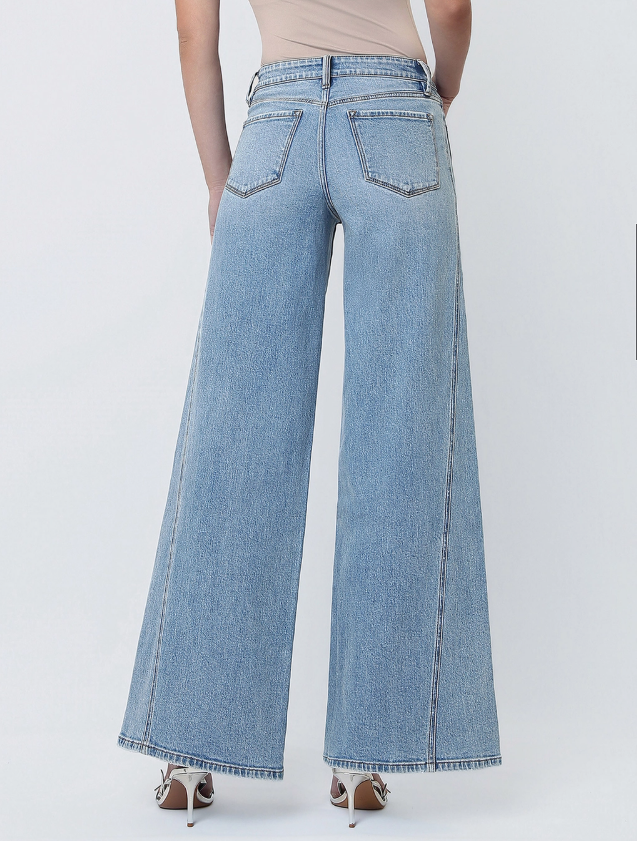 Mid Rise Light Wash Twisted Seam Palazzo Jeans F9093