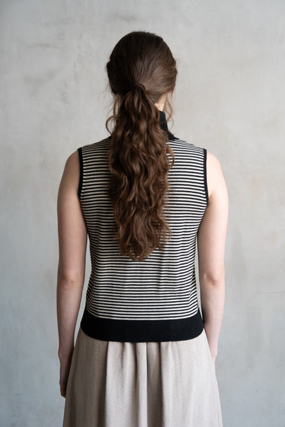 Striped Turtle Neck Sweater Vest 1679ETC